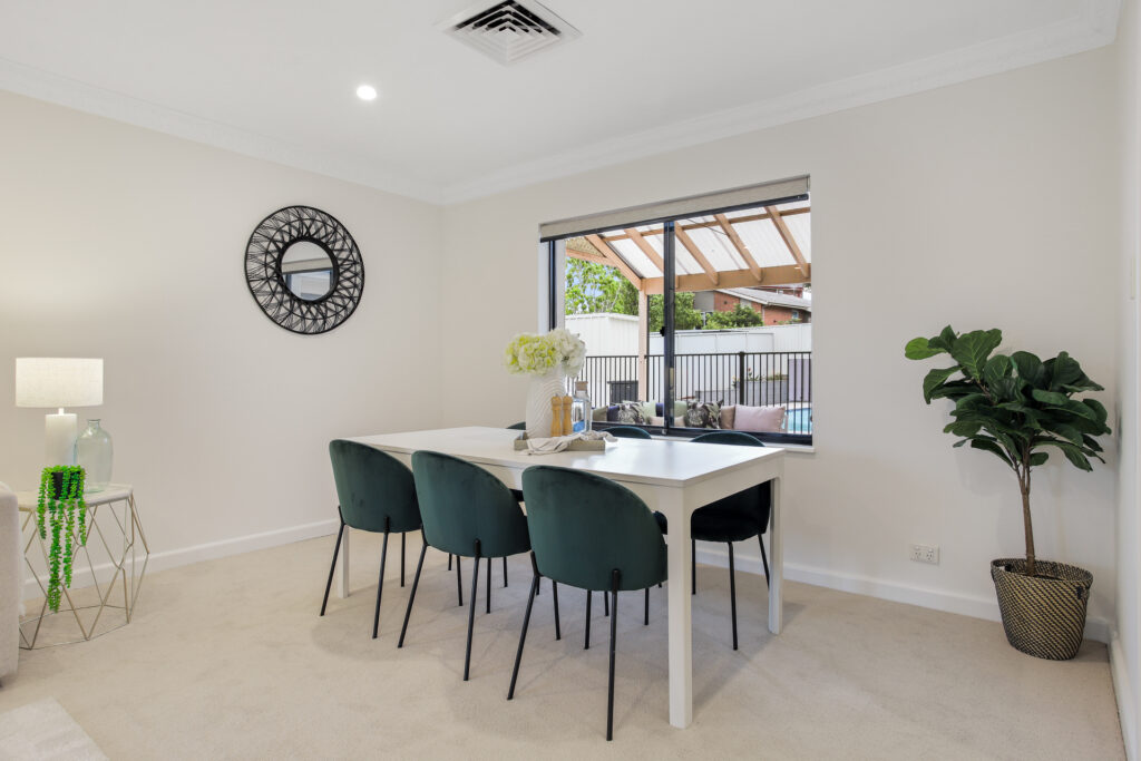 60 Molyneaux Avenue, Kings Langley NSW 2147 - photo 4