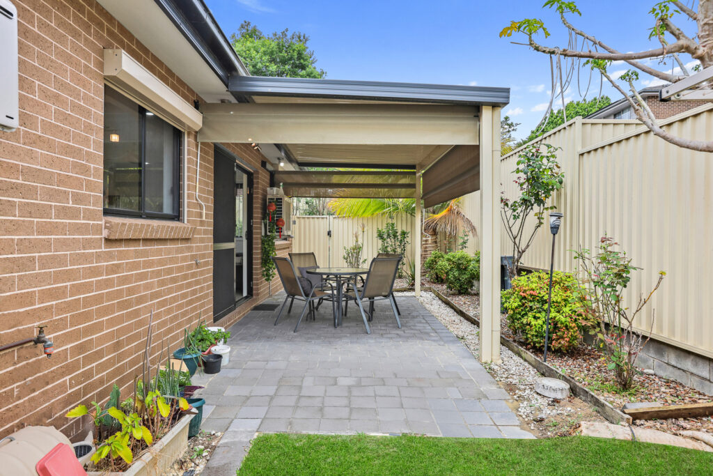 5b Carinya Road, Girraween NSW 2145 - photo 9