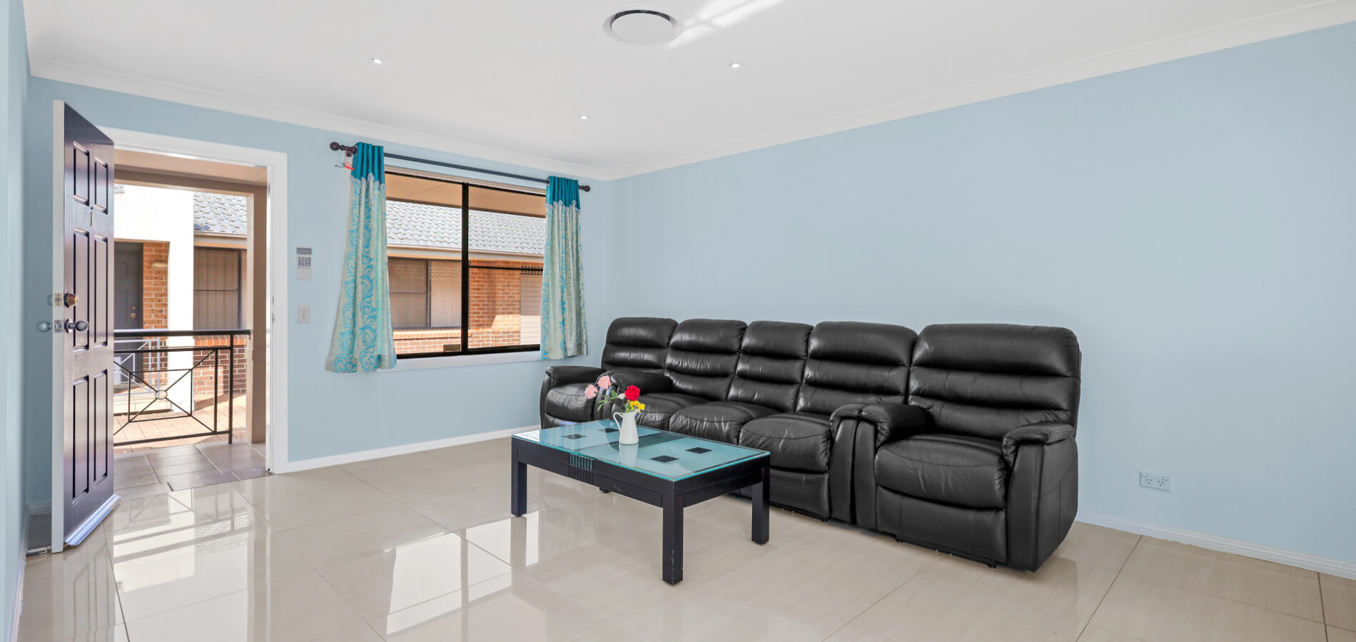 1/12 Caloola Road, Constitution Hill NSW 2145 - photo 3