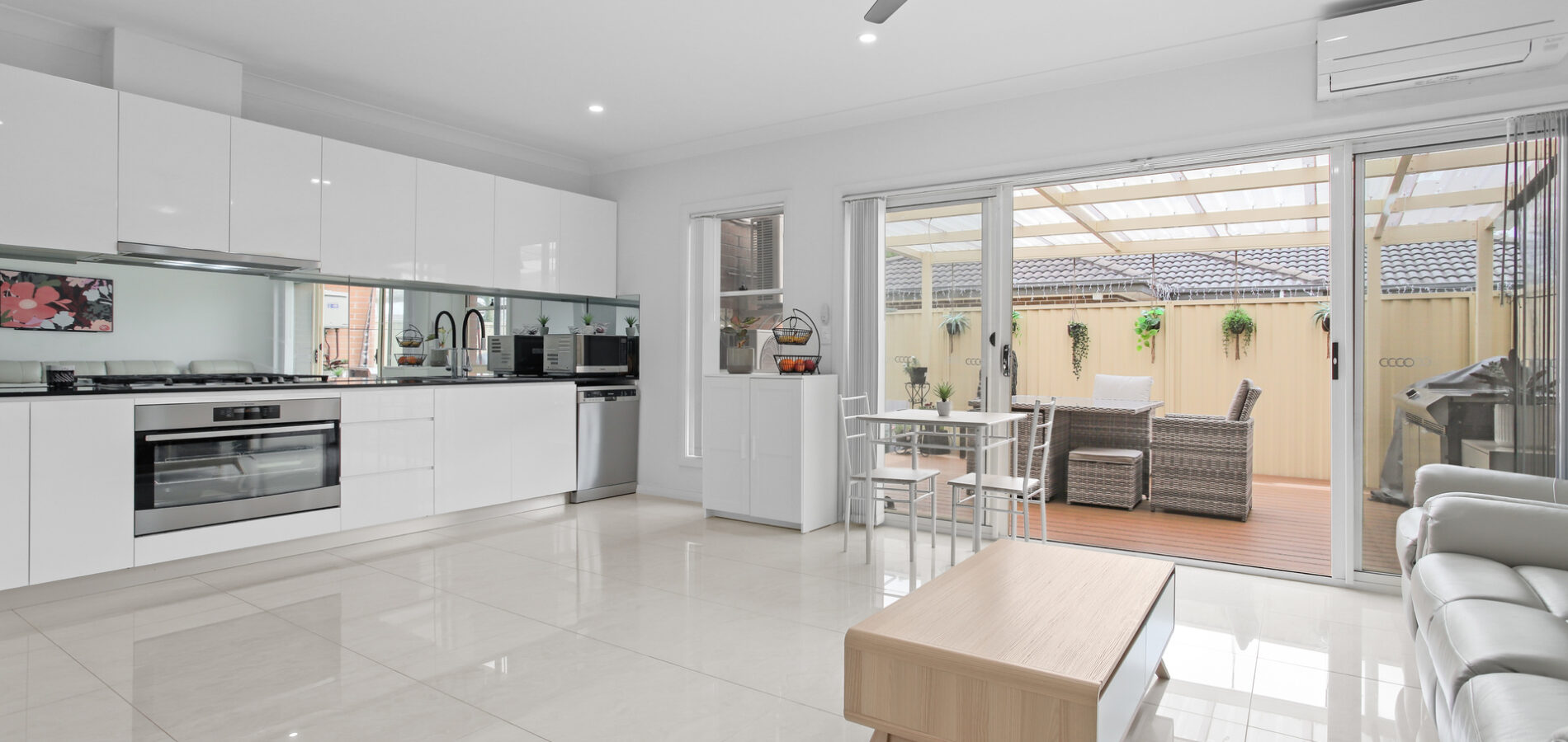 5/21 Carinya Road, Girraween NSW 2145 - photo 2