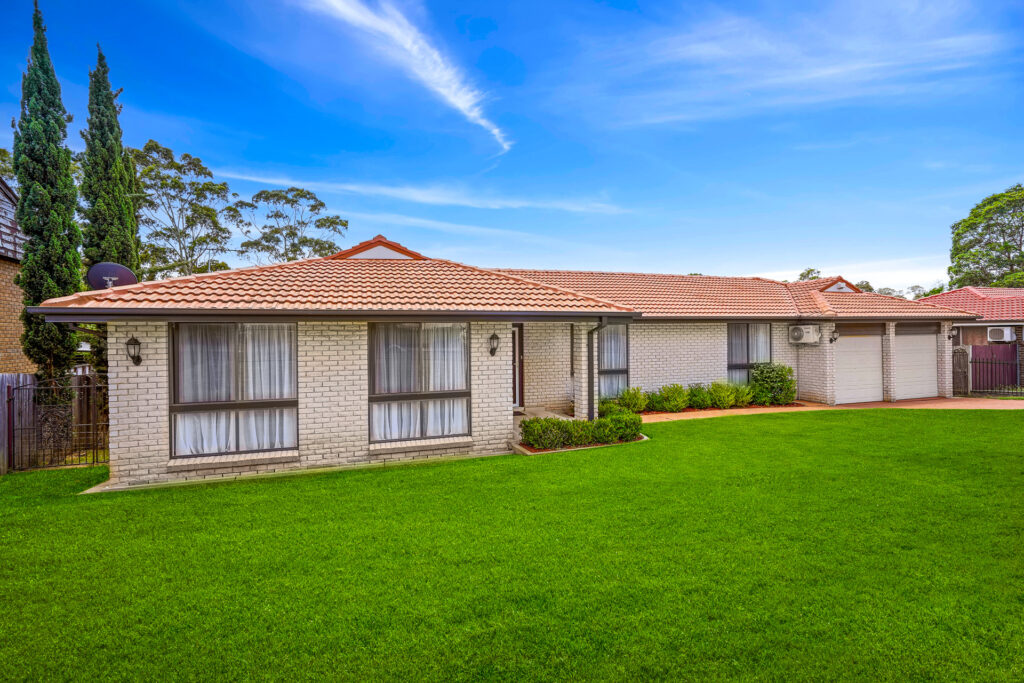 13 Molyneaux Avenue, Kings Langley NSW 2147 - McGrath West Group