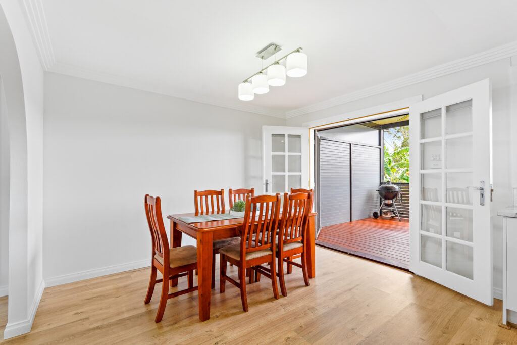 13 Molyneaux Avenue, Kings Langley NSW 2147 - photo 4