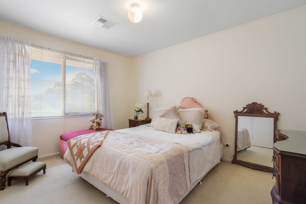 44 Woodbury Street, North Rocks NSW 2151 - photo 6