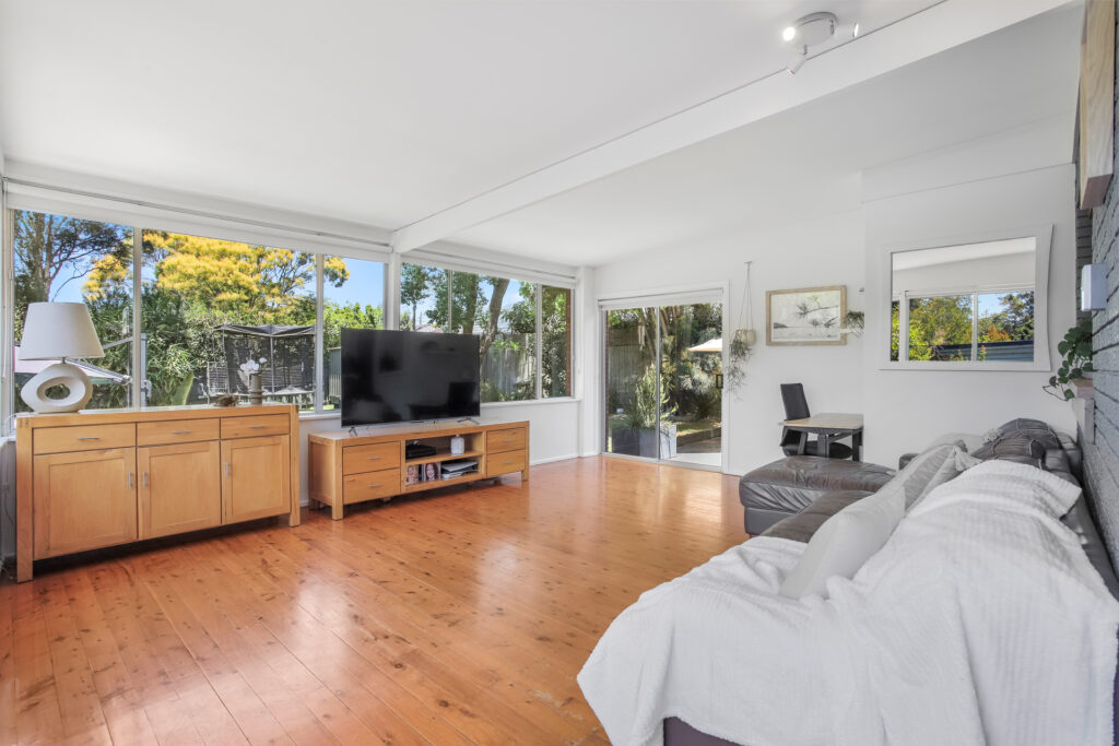 13 Ula Crescent, Baulkham Hills NSW 2153 - photo 5