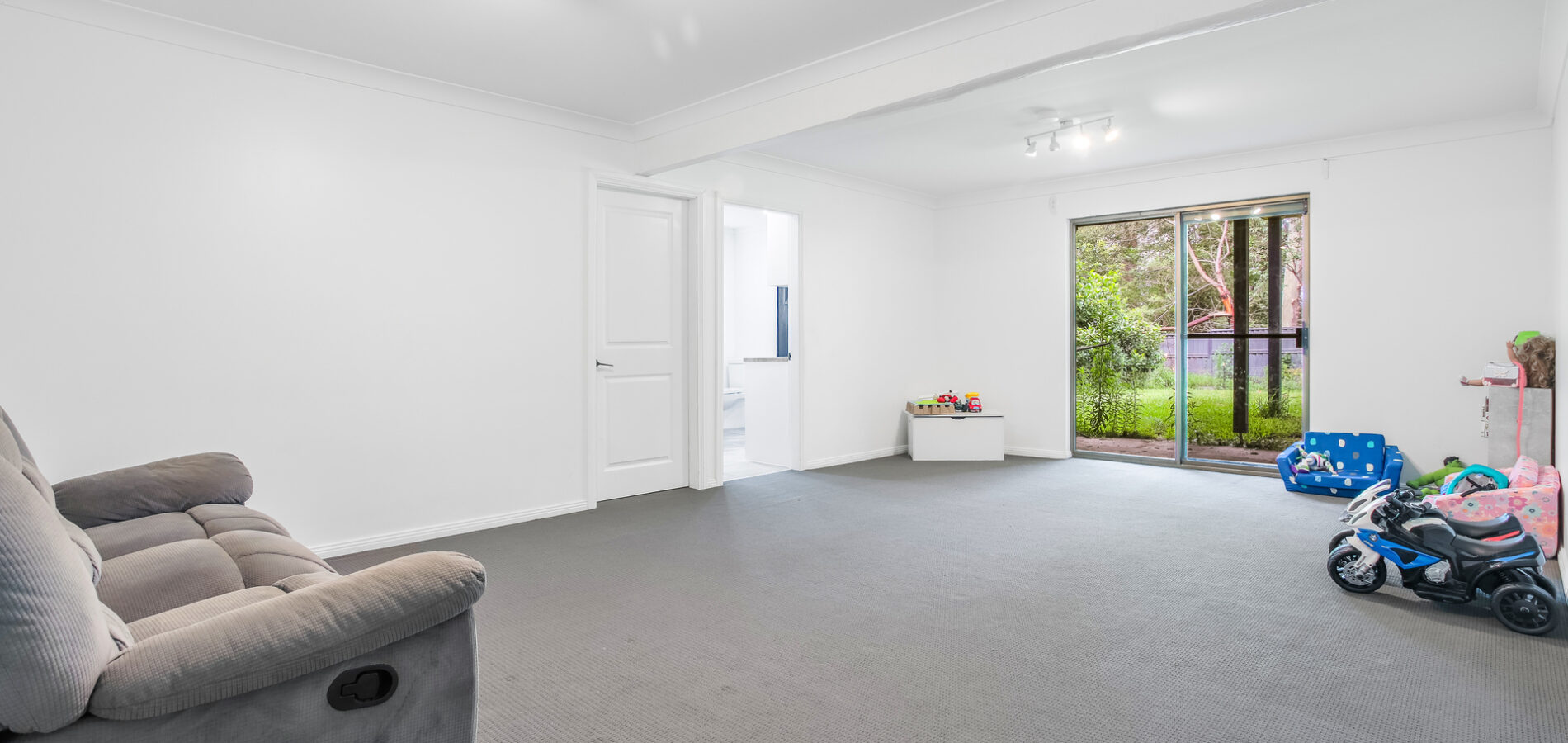 Sold - 87 Lieutenant Bowen Road - New Property in Bowen Mountain - Real Estate by Alastair Kivell