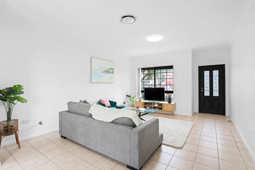 2A Rhonda Street, Pendle Hill NSW 2145 - photo 3