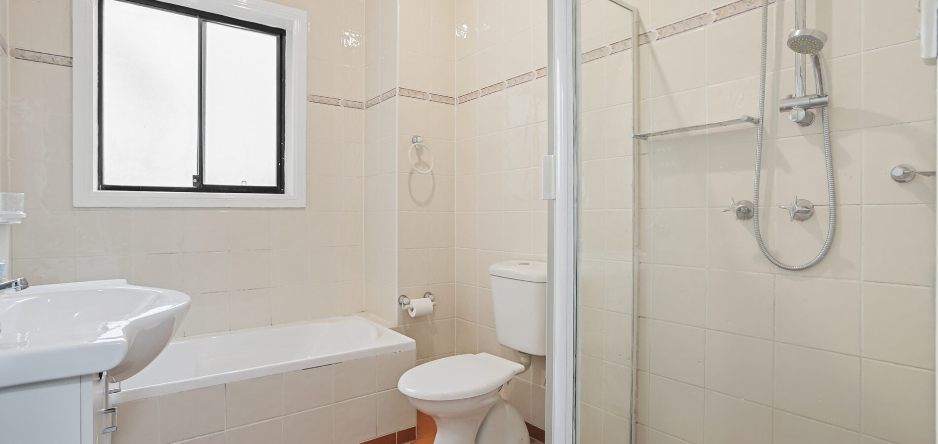 2A Rhonda Street, Pendle Hill NSW 2145 - photo 9