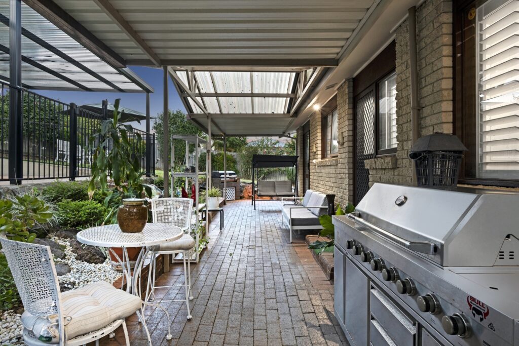Sold - 64 Whitby Road - New Property in Kings Langley - Real Estate by Kim McChlery