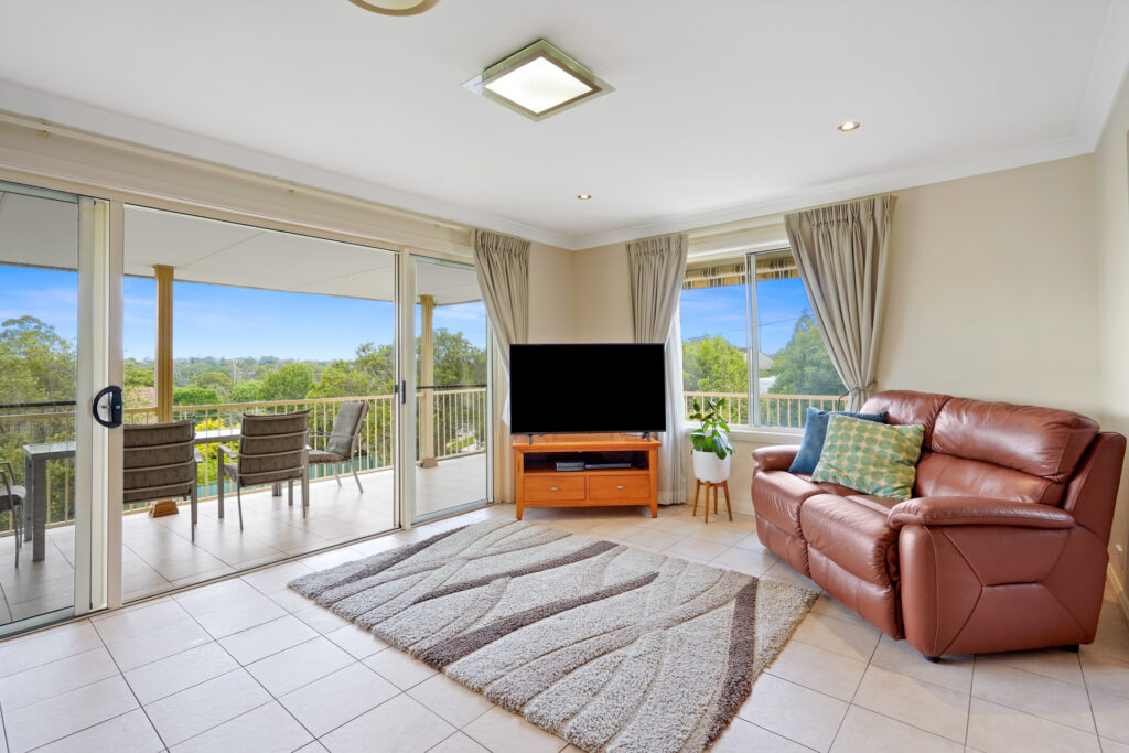 Sold - 31 Wildara Avenue - New Property in West Pennant Hills - Real Estate by Mark Vinogradov