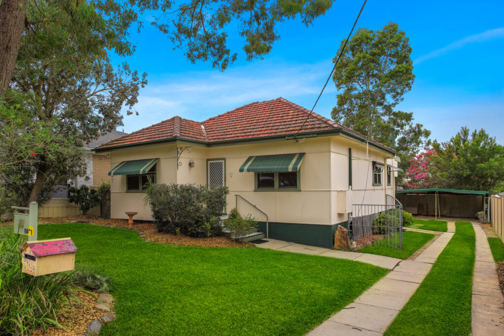 Sold - 19 Binalong Road - New Property in Pendle Hill - Real Estate by Kim McChlery
