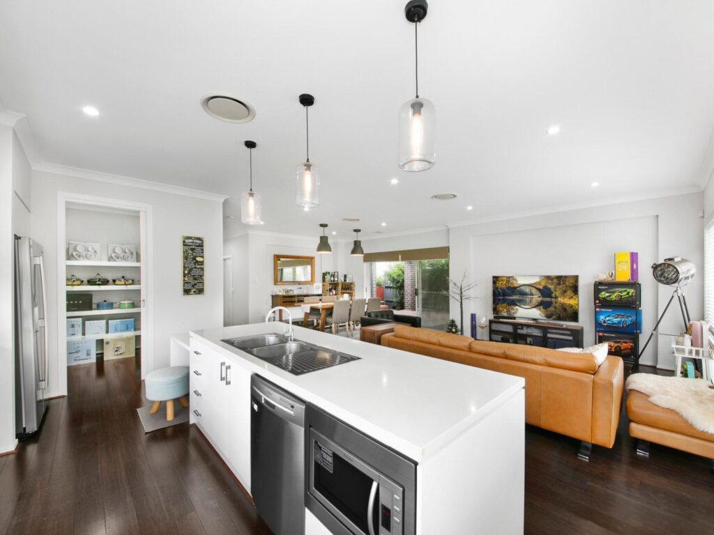 Sold - 8 Bridgewater Crescent - New Property in Beaumont Hills - Real Estate by Corie Sciberras