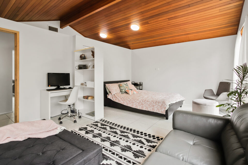 22 Broad Street, Prospect NSW 2148 - photo 9