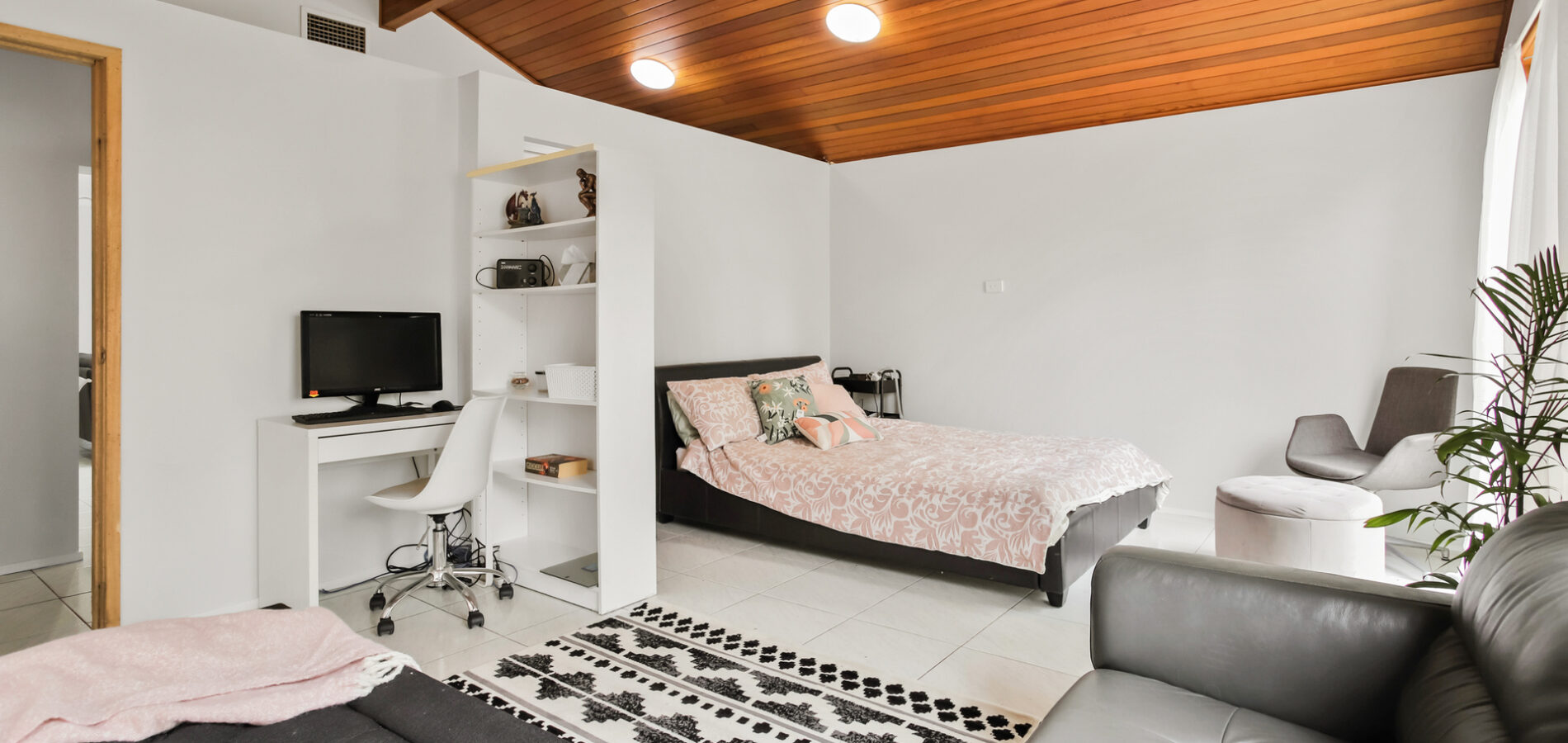 22 Broad Street, Prospect NSW 2148 - photo 9