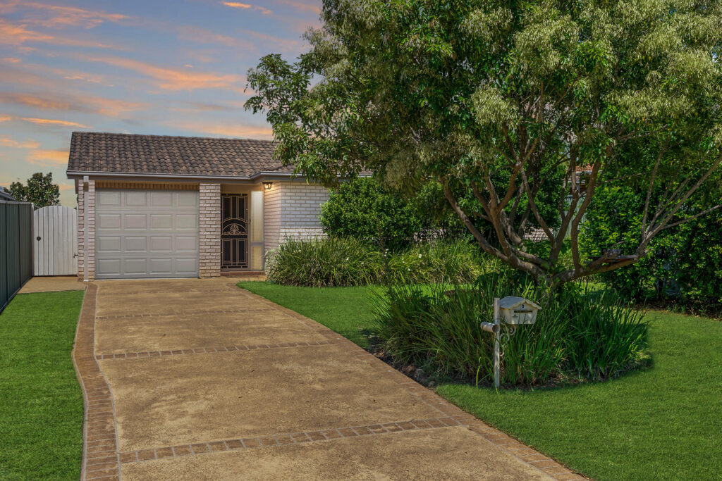 Sold - 6 Wolara Avenue - New Property in Glenmore Park - Real Estate by Brett Humby