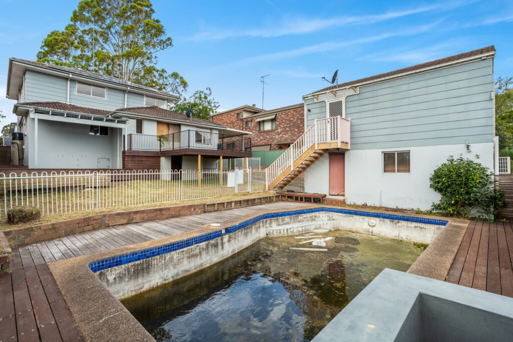 Sold - 35 Deptford Avenue - New Property in Kings Langley - Real Estate by Kim McChlery