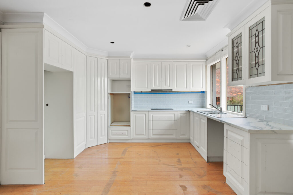Sold - 35 Deptford Avenue - New Property in Kings Langley - Real Estate by Kim McChlery