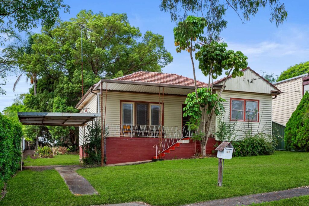 Sold - 31 Yvonne Street - New Property in Seven Hills - Real Estate by Joel Hollings