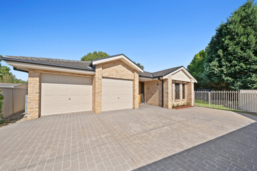 Sold - 8 Pecos Place - New Property in Seven Hills - Real Estate by Joel Hollings