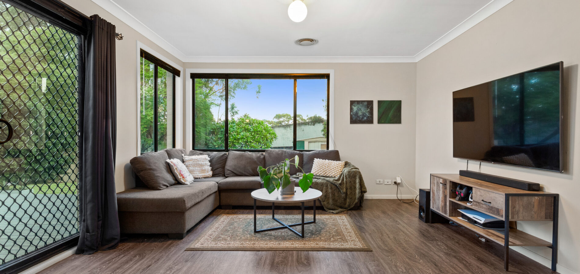 Sold - 21 Laurina Way - New Property in Glenwood - Real Estate by Sam Dalgliesh