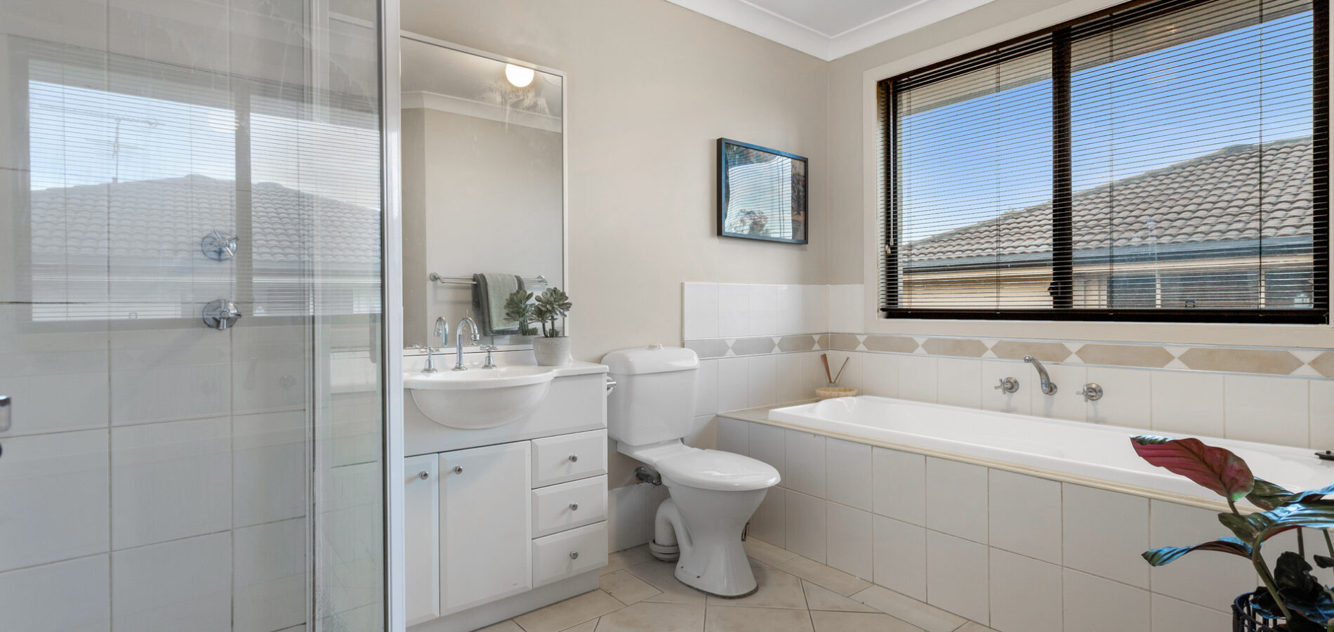 Sold - 21 Laurina Way - New Property in Glenwood - Real Estate by Sam Dalgliesh