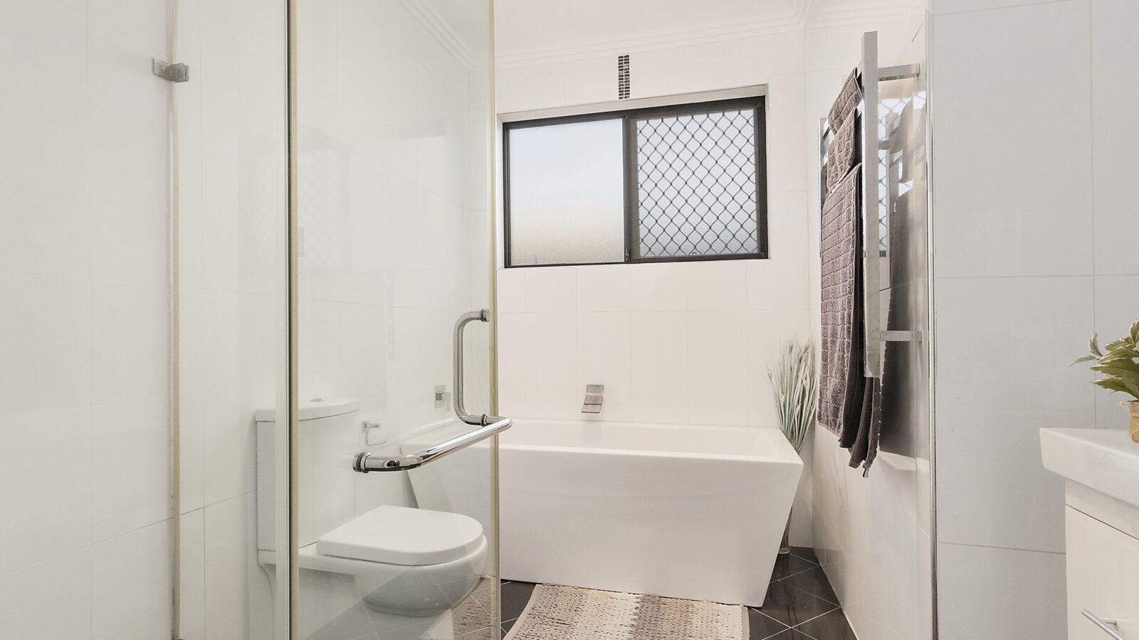 Sold - 7B Reynolds Street - New Property in Old Toongabbie - Real Estate by Peter Sutherland