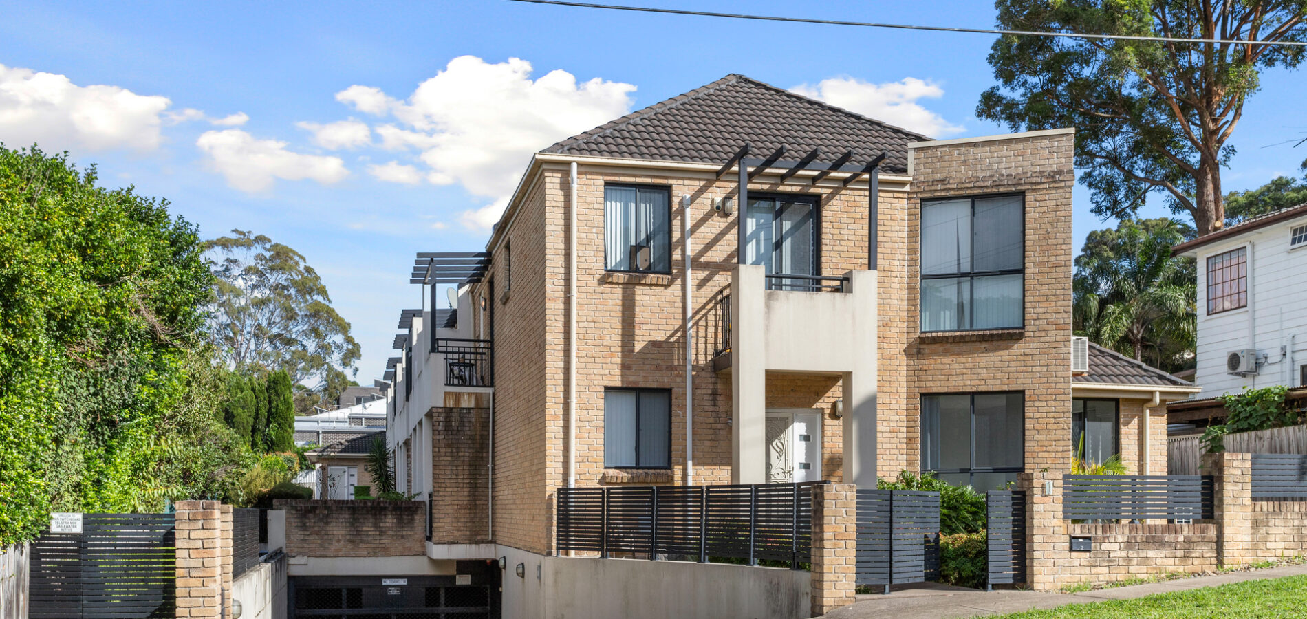 2/8 Mahony Road, Constitution Hill