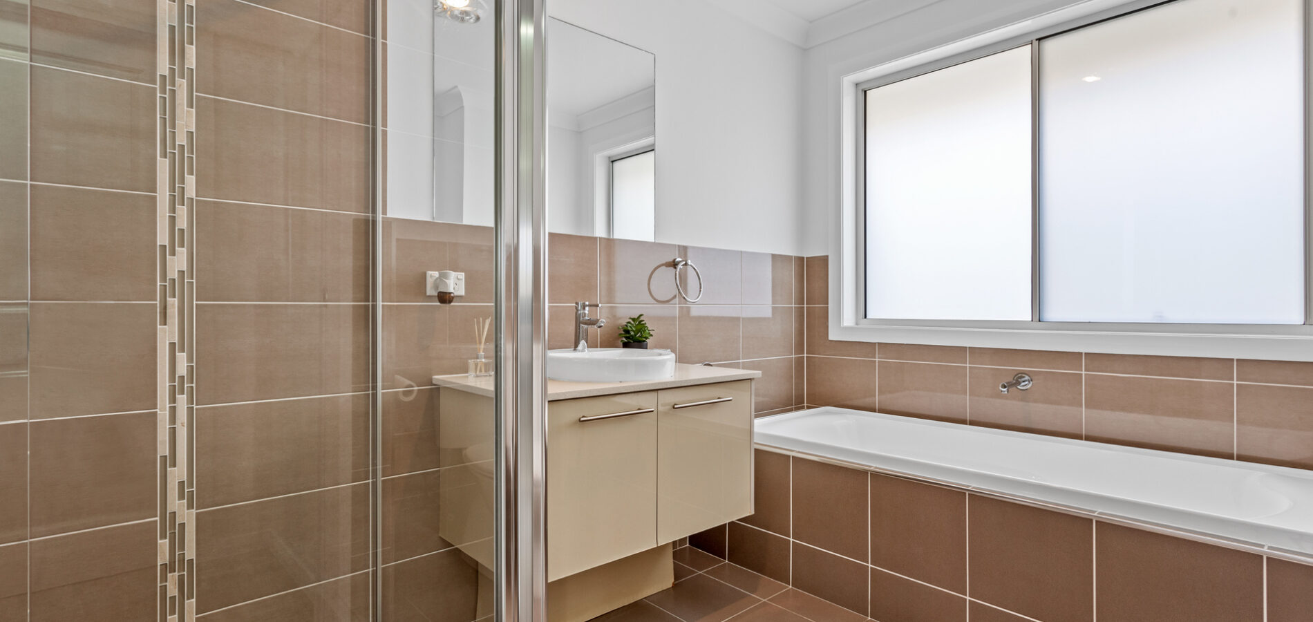 Sold - 8 Kilby Avenue - New Property in Pemulwuy - Real Estate by Anita Mirosevic