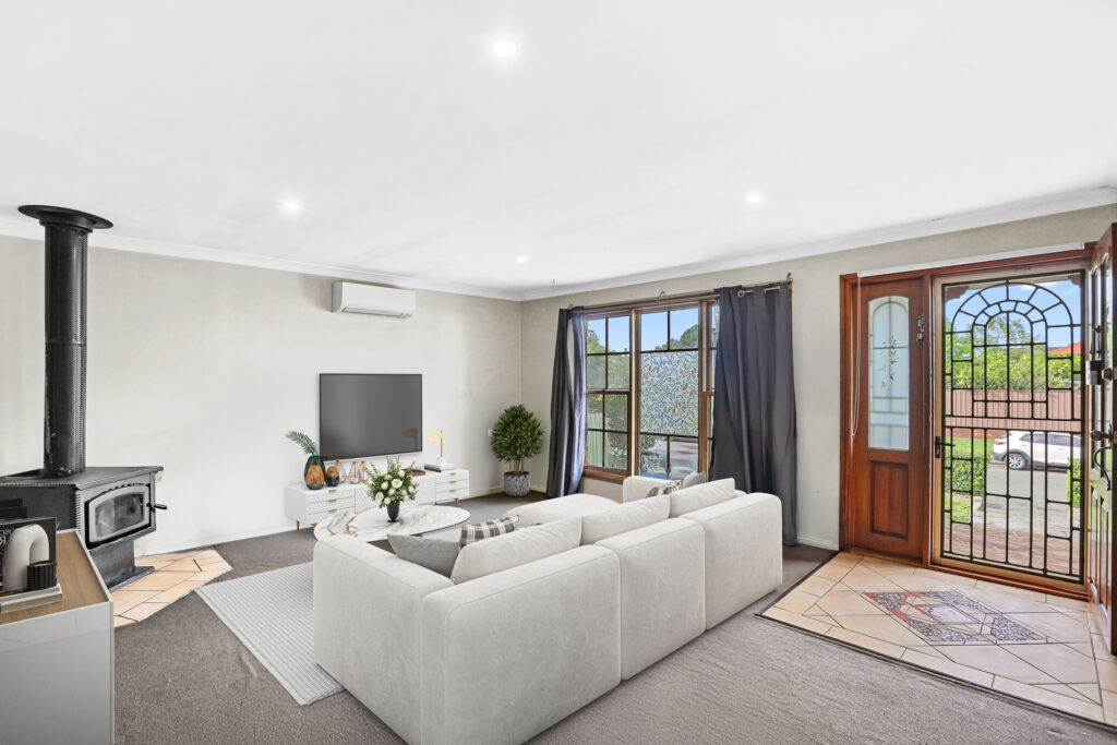 Sold - 4 Smallwood Road - New Property in McGraths Hill - Real Estate by Greg Vincent