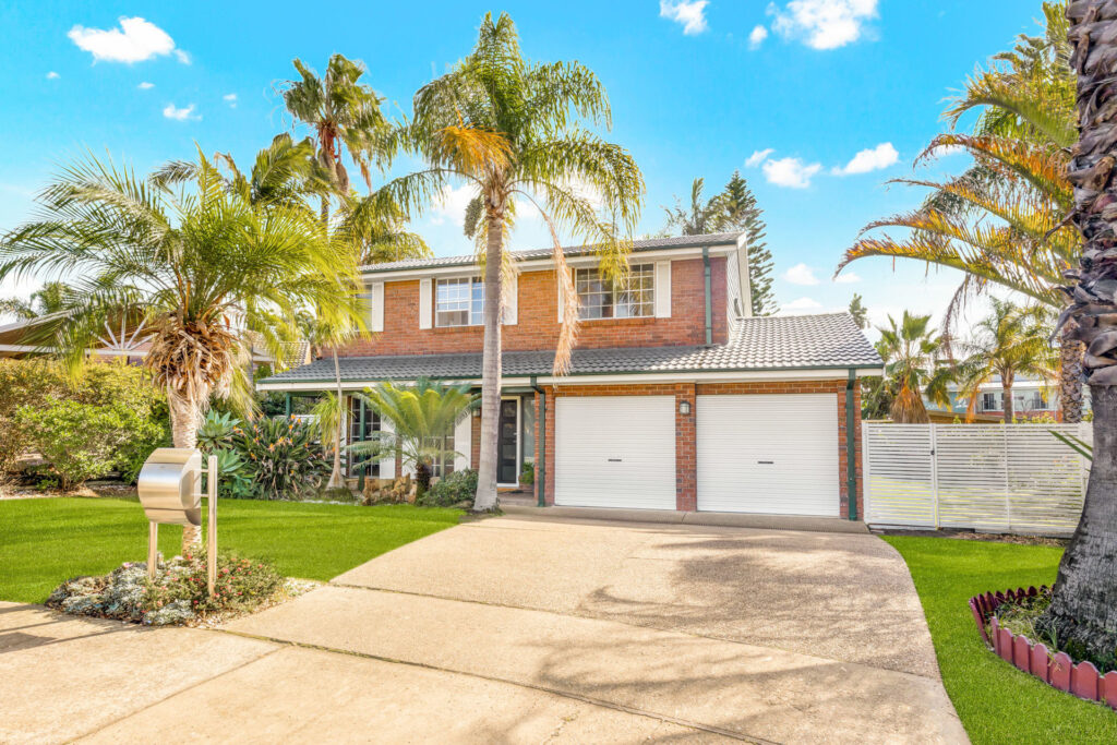 Sold - 32 Gilbert Crescent - New Property in Kings Langley - Real Estate by Kim McChlery