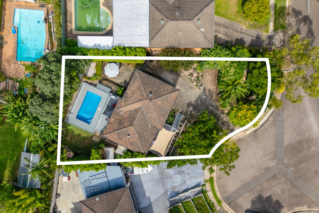 Sold - 12 Sutherland Avenue - New Property in Kings Langley - Real Estate by Peter Sutherland