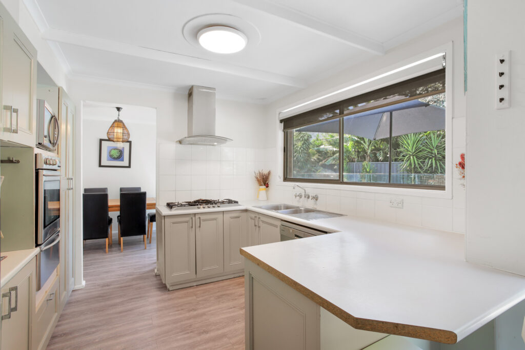 Sold - 12 Sutherland Avenue - New Property in Kings Langley - Real Estate by Peter Sutherland