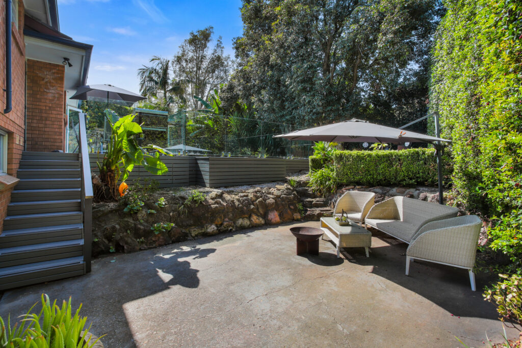 Sold - 12 Sutherland Avenue - New Property in Kings Langley - Real Estate by Peter Sutherland