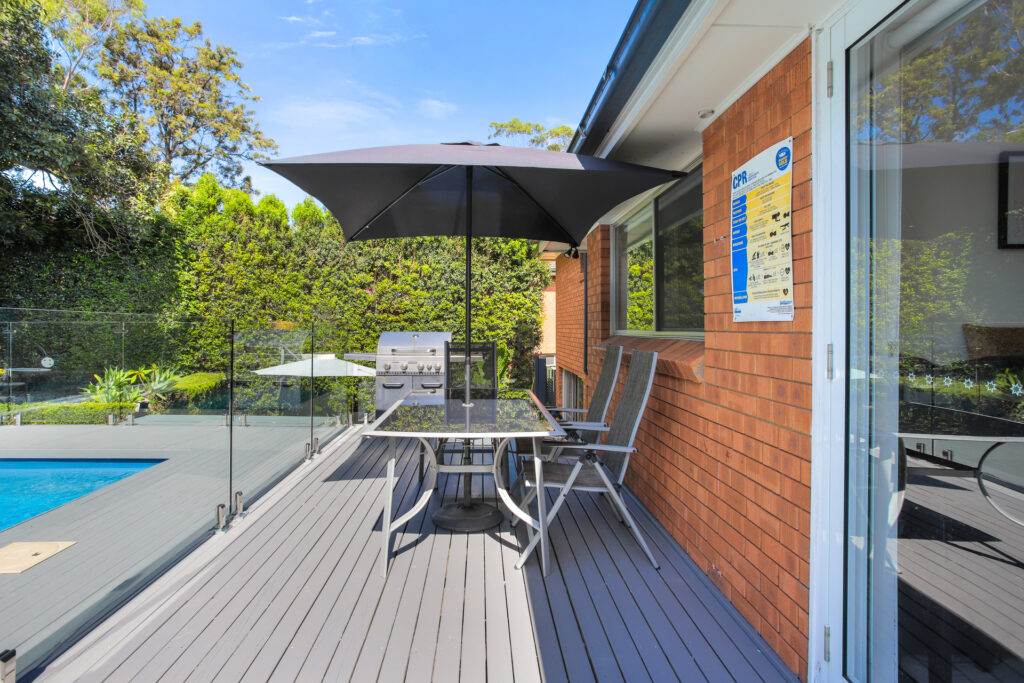 Sold - 12 Sutherland Avenue - New Property in Kings Langley - Real Estate by Peter Sutherland