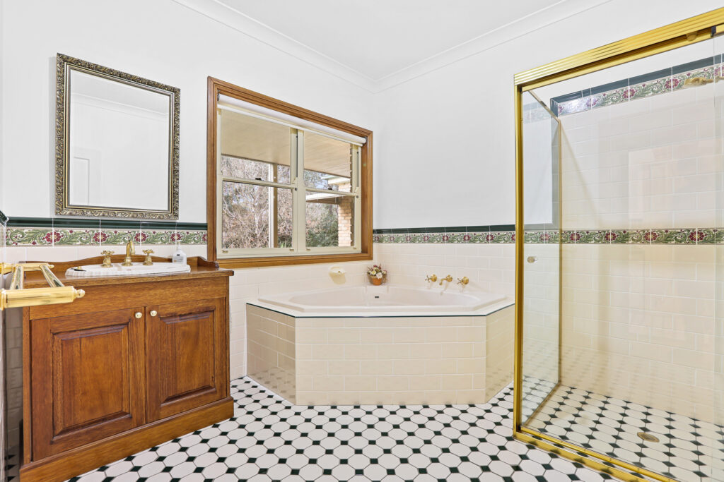 Sold - 46 Nutwood Lane - New Property in Windsor Downs - Real Estate by Greg Vincent
