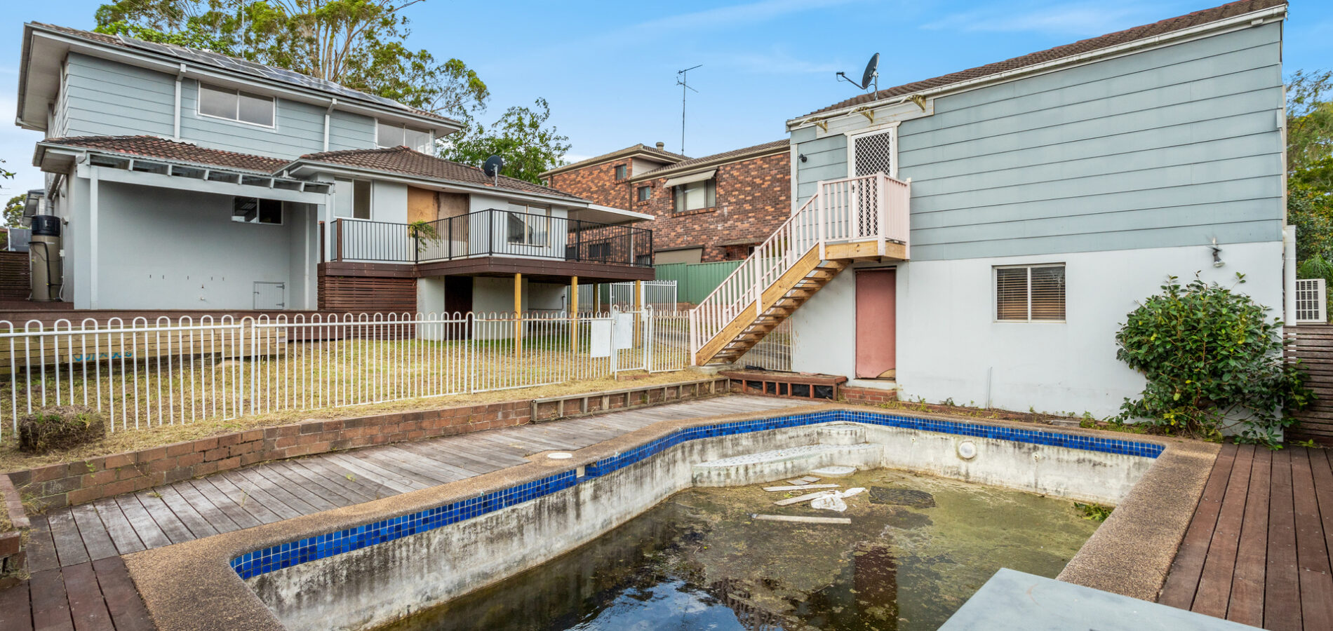 Sold - 35 Deptford Avenue - New Property in Kings Langley - Real Estate by Kim McChlery