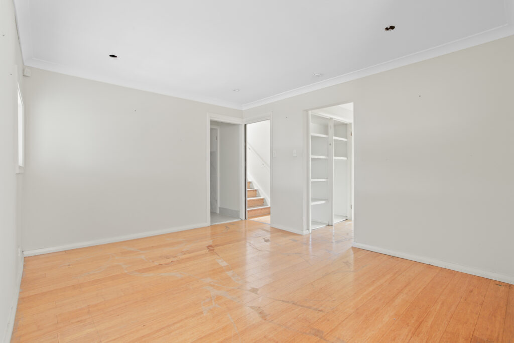 Sold - 35 Deptford Avenue - New Property in Kings Langley - Real Estate by Kim McChlery