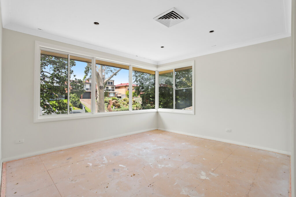 Sold - 35 Deptford Avenue - New Property in Kings Langley - Real Estate by Kim McChlery