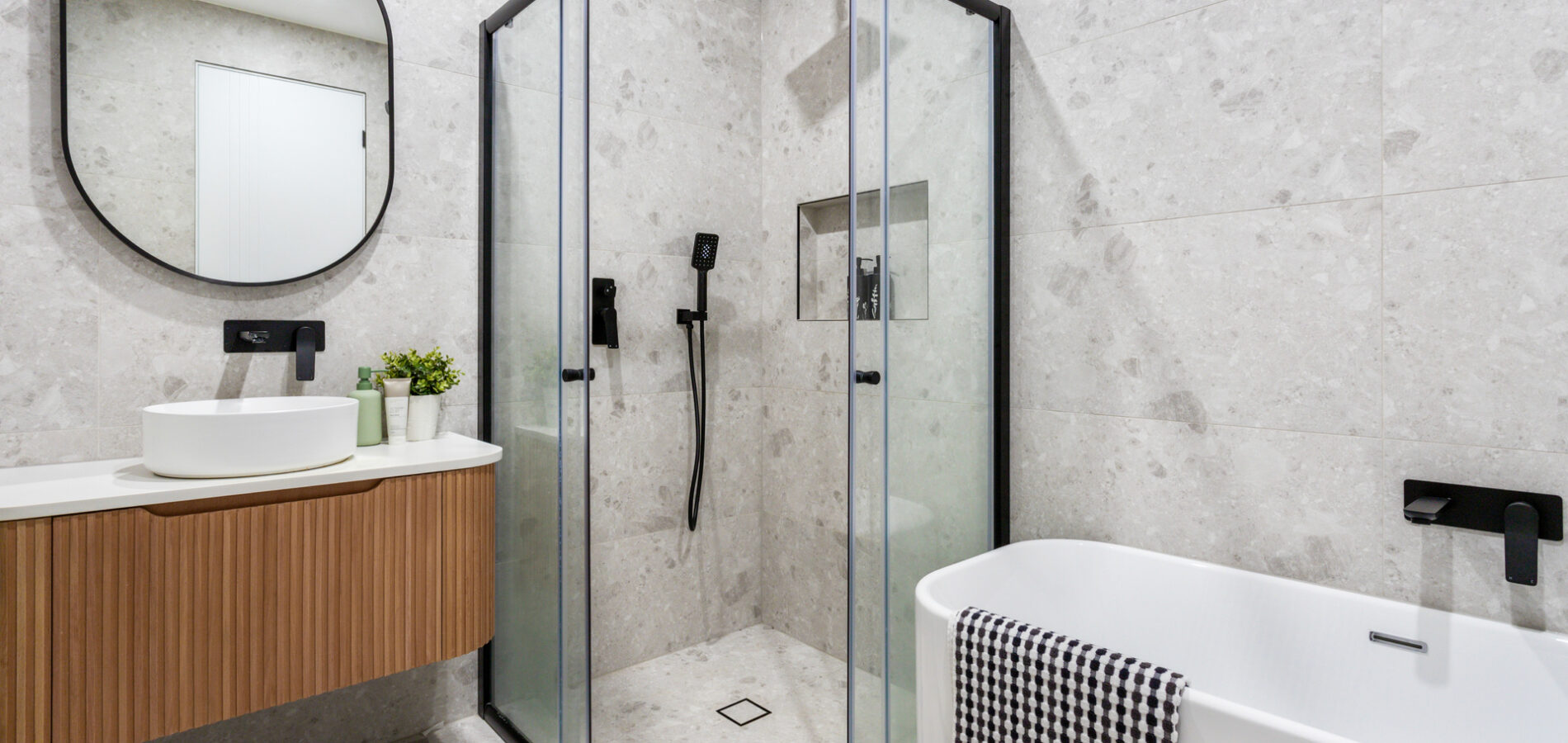 Sold - 2 Collett Crescent - New Property in Kings Langley - Real Estate by Kim McChlery