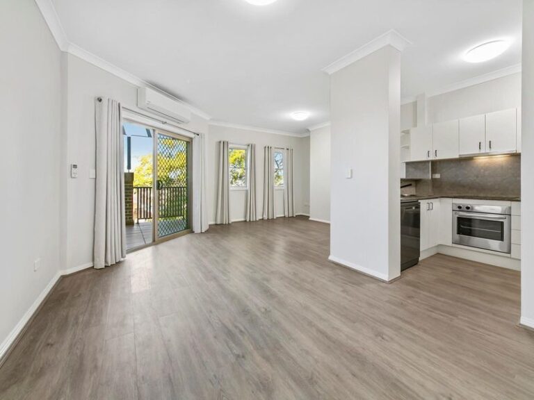 Sold - 15/15 Governors Way - New Property in Oatlands - Real Estate by Sandra Aquilina