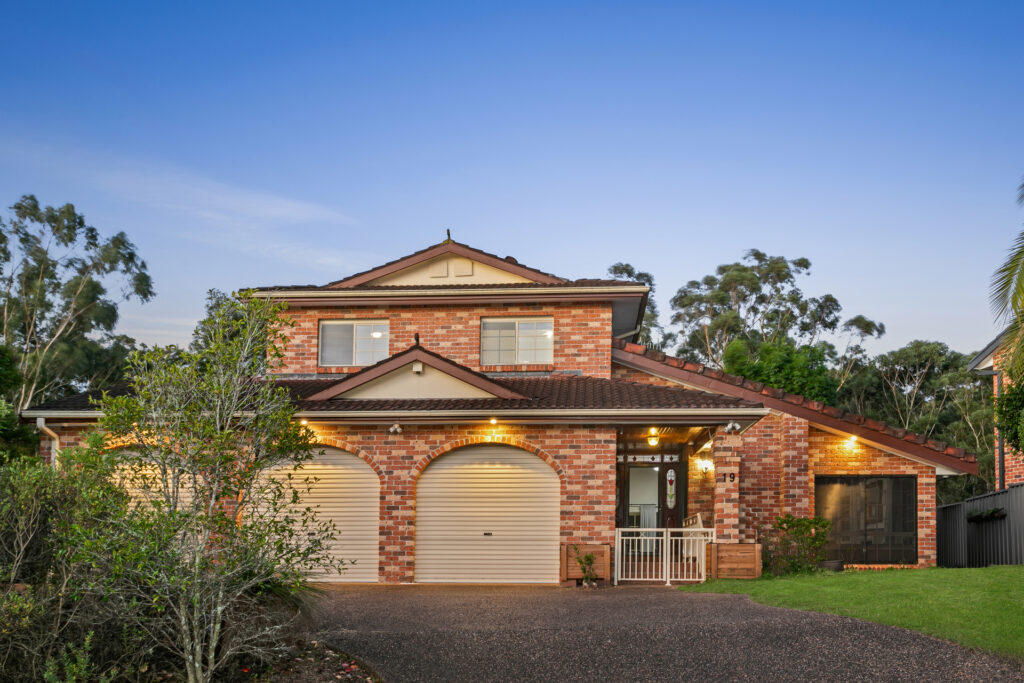 Sold - 19 Citadel Crescent - New Property in Castle Hill - Real Estate by David Choy