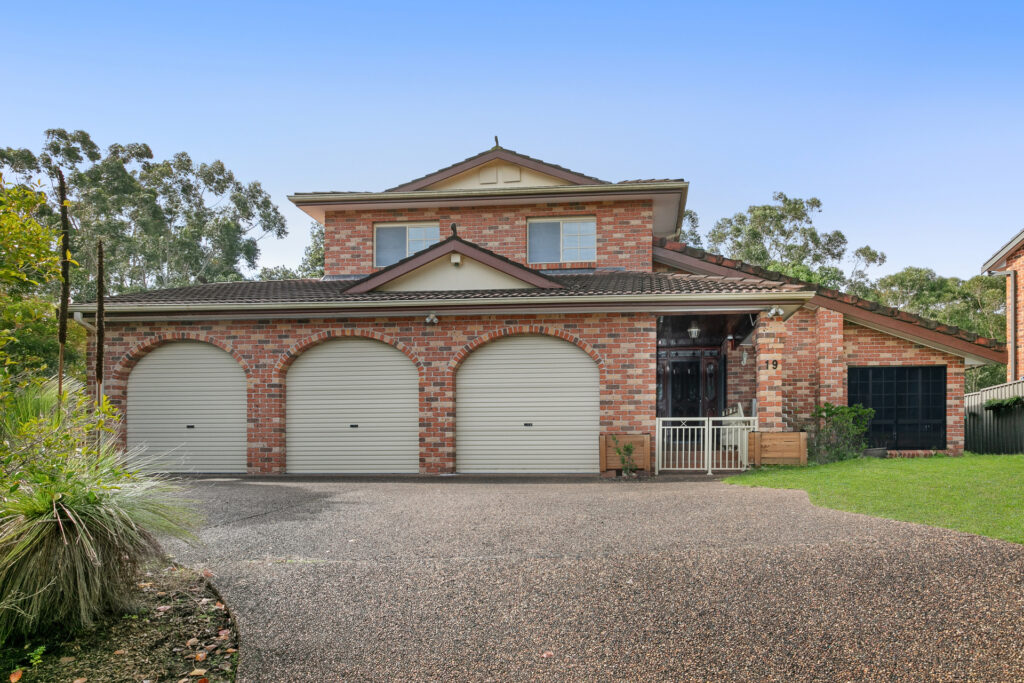 Sold - 19 Citadel Crescent - New Property in Castle Hill - Real Estate by David Choy