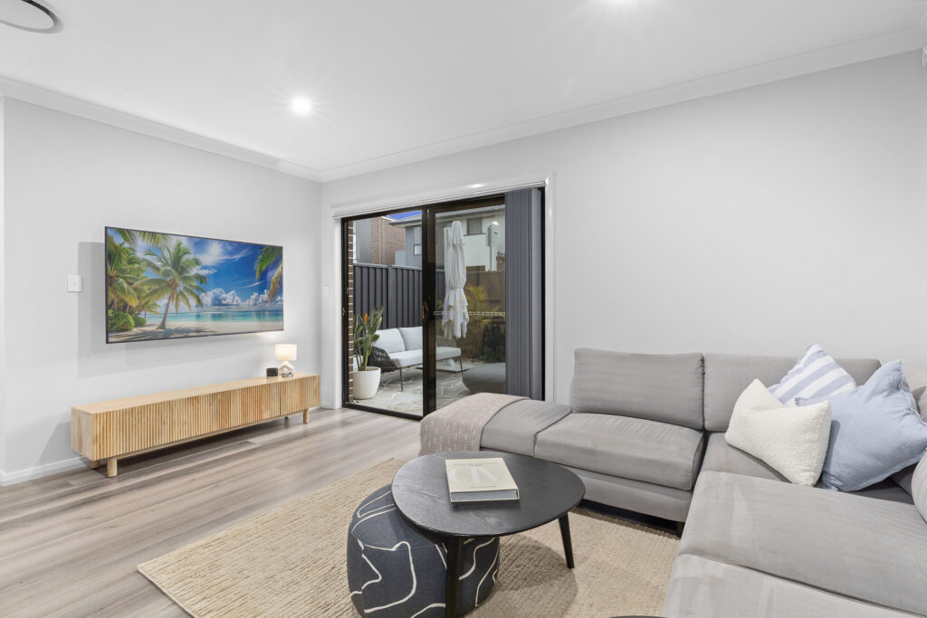 Sold - 10 Cruikshank Crescent - New Property in Riverstone - Real Estate by Brett Humby
