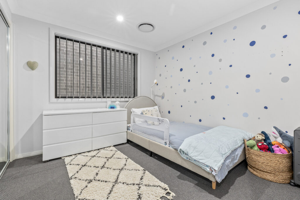 Sold - 10 Cruikshank Crescent - New Property in Riverstone - Real Estate by Brett Humby