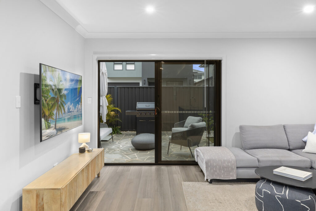 Sold - 10 Cruikshank Crescent - New Property in Riverstone - Real Estate by Brett Humby