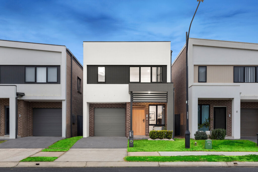Sold - 10 Cruikshank Crescent - New Property in Riverstone - Real Estate by Brett Humby