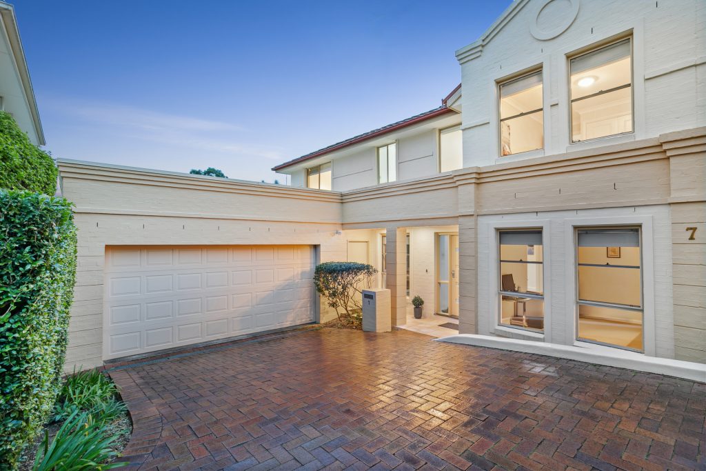 Sold - 7 Government Farm Crescent - New Property in Castle Hill - Real Estate by David Choy