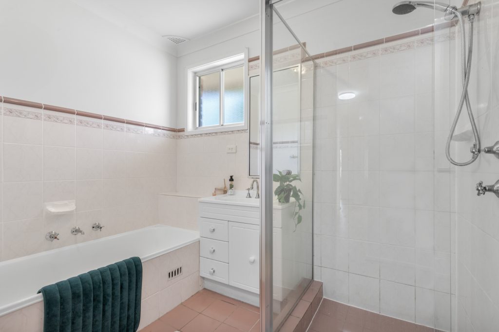 Sold - 39 Rosina Crescent - New Property in Kings Langley - Real Estate by Kim McChlery