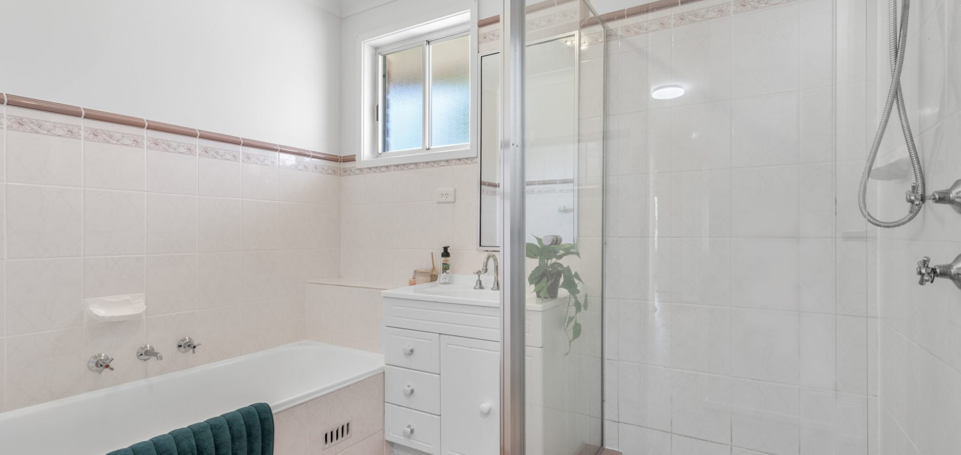 Sold - 39 Rosina Crescent - New Property in Kings Langley - Real Estate by Kim McChlery