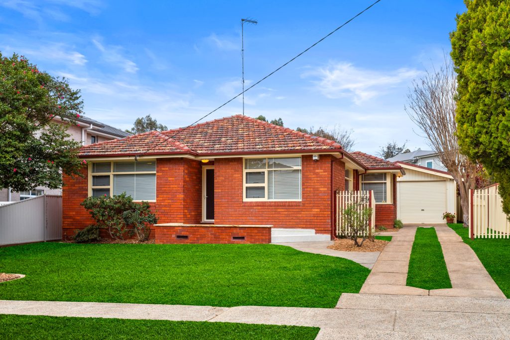 Sold - 44 Greenleaf Street - New Property in Constitution Hill - Real Estate by Kim McChlery