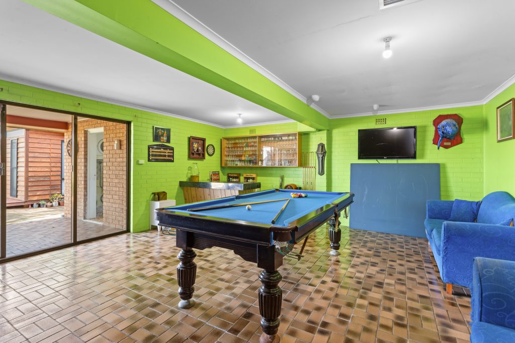 Sold - 17 James Cook Drive - New Property in Kings Langley - Real Estate by Peter Sutherland